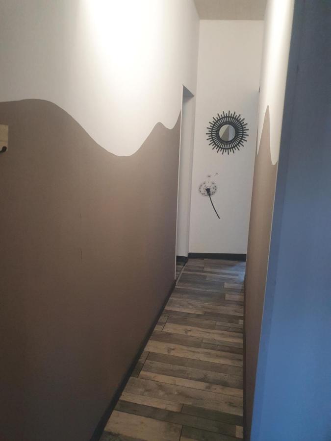 דירות לה בורבול Bienvenue Chez Les Ch'Oups Le Loft 50 M2 מראה חיצוני תמונה