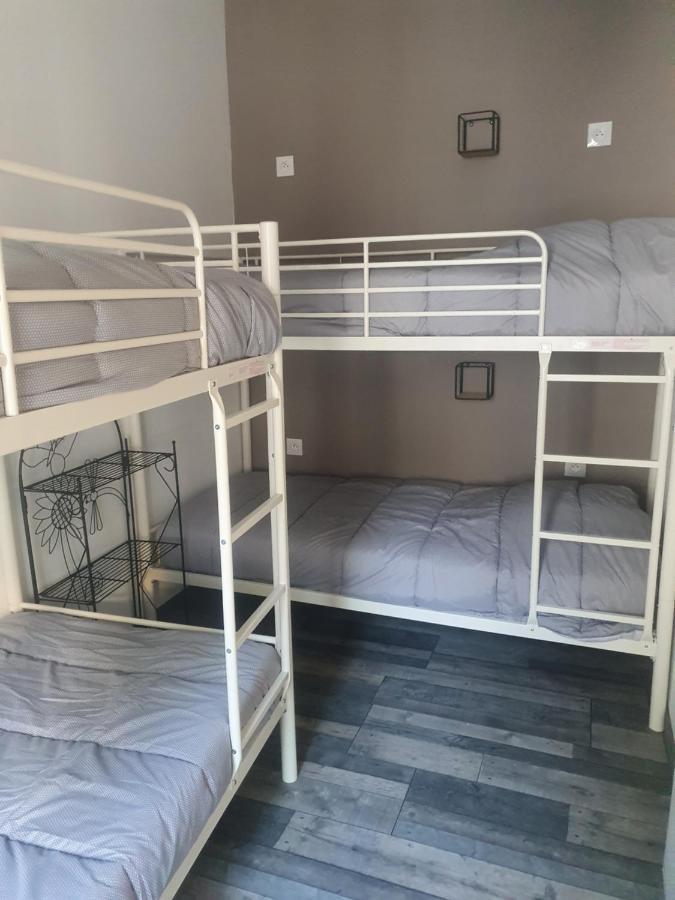 דירות לה בורבול Bienvenue Chez Les Ch'Oups Le Loft 50 M2 מראה חיצוני תמונה